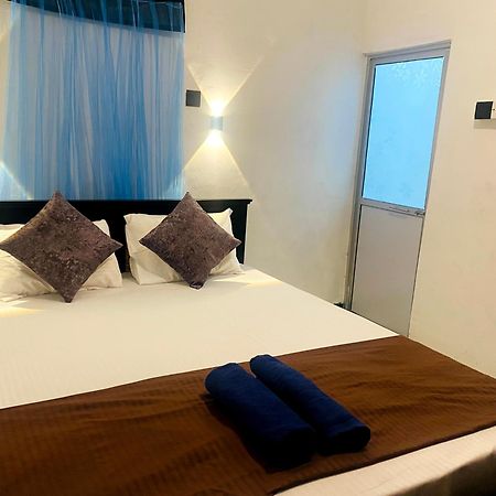 Fly Infinity - Home Stay Kandy Eksteriør billede