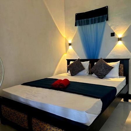 Fly Infinity - Home Stay Kandy Eksteriør billede