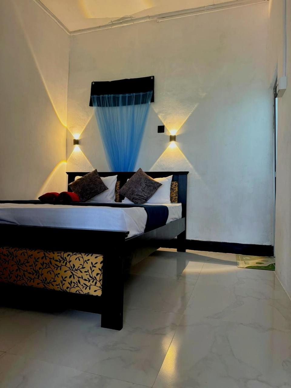 Fly Infinity - Home Stay Kandy Eksteriør billede